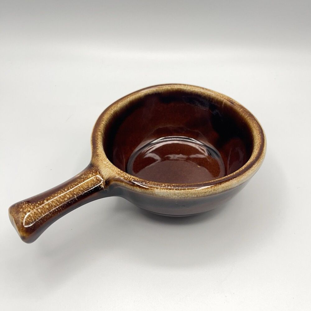 BROWN DRIP GLAZED POTTERY, HULL SOUP, CHILI BOWL W/HANDLE, USA, OVEN PROOF